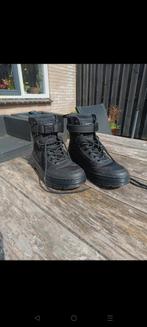 Dr Martens - Combs tech, Ophalen of Verzenden, Zo goed als nieuw, Zwart, Boots