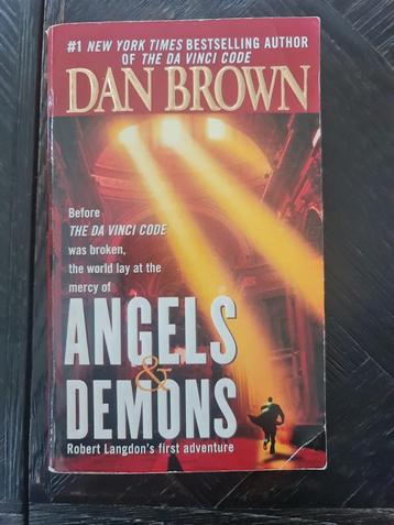 Diverse boeken beschikbaar voor biedingen