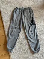 Jordan joggingbroek maat S, Kleding | Heren, Sportkleding, Ophalen of Verzenden, Maat 46 (S) of kleiner, Grijs, Jordan