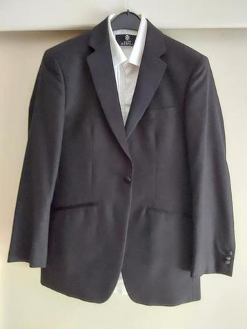 Smoking - nette herenkleding beschikbaar voor biedingen