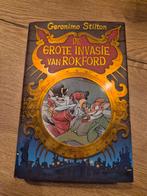 Geronimo Stilton - De Grote Invasie van Rokford, Ophalen of Verzenden, Zo goed als nieuw, Geronimo Stilton, Fictie algemeen