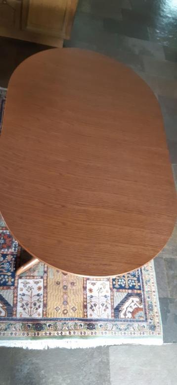 EETKAMERTAFEL  EIKEN beschikbaar voor biedingen