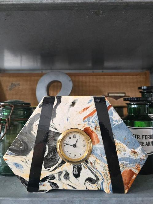 Prachtige & zeldzame 20S Art Déco Hélin chimney clock €25 !, Antiek en Kunst, Antiek | Klokken, Ophalen of Verzenden