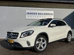 Mercedes-Benz GLA 180 Premium Plus Panoramadak LAGE KM!, Gebruikt, 4 cilinders, Leder en Stof, 1595 cc