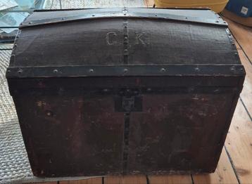Oude Vintage Houten Hutkoffer beschikbaar voor biedingen
