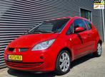 Mitsubishi Colt 1.3 Heartbeat 09-2006 Spicy Red APK 05-2026!, Voorwielaandrijving, Stof, Gebruikt, 750 kg