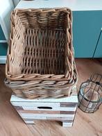 24dx28brx14h 2 stevige manden rotan organizer badkamer ect., Mand, Ophalen of Verzenden, Zo goed als nieuw, Riet