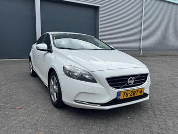 Volvo V40 1.6 D2 Momentum (bj 2013) CAMERA|NAVI|PDC|LED beschikbaar voor biedingen