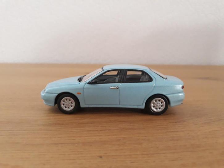 Solido auto Alfa Romeo 156 schaalmodel met doos, Hobby en Vrije tijd, Modelbouw | Auto's en Voertuigen, Nieuw, Auto, 1:32 tot 1:50