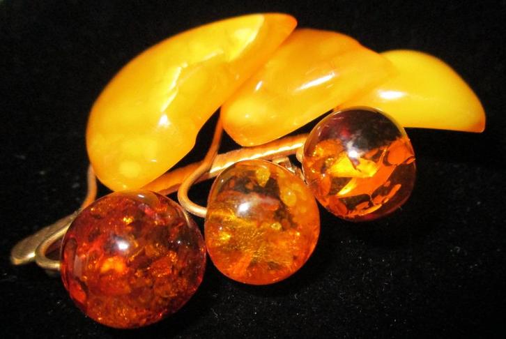 BA01- BROCHE Butterscotch-AMBER-ALS NIEUW 5cm. x 3½cm., Sieraden, Tassen en Uiterlijk, Broches, Zo goed als nieuw, Overige materialen