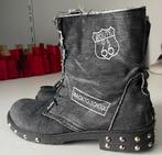 Zwarte Enkellaarsjes met studs, maat 40., Kleding | Dames, Ophalen of Verzenden, Gedragen, Zwart, Lage of Enkellaarzen