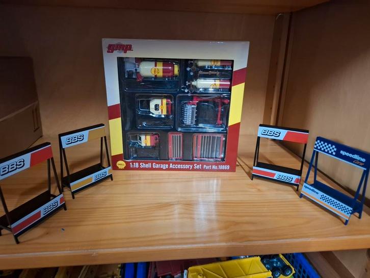 GMP 1:18 Shell Garage Accessoire Set - Diorama, Hobby en Vrije tijd, Modelauto's | 1:18, Nieuw, Overige typen, Overige merken