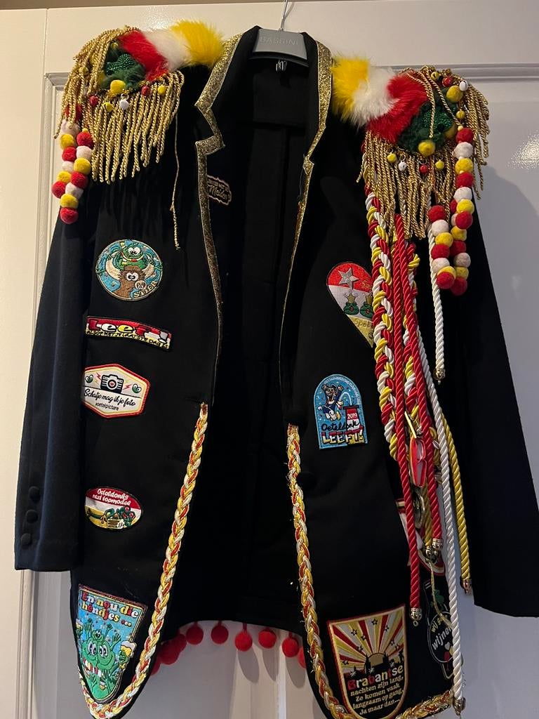 Dames oeteldonk carnaval jasje xs, Kleding | Heren, Carnavalskleding en Feestkleding, Carnaval, Overige maten, Ophalen of Verzenden