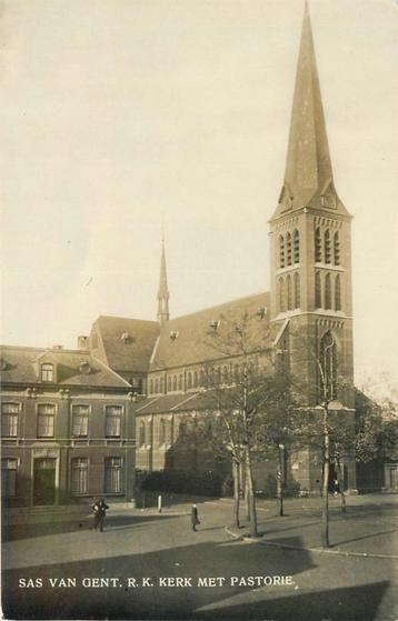 (378-331-021) Sas van Gent RK Kerk met Pastorie beschikbaar voor biedingen