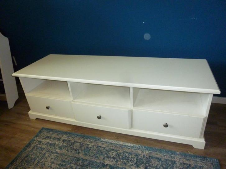 leuk tv meubel ikea liatorp wit vraagprijs 58,00, Huis en Inrichting, Kasten | Televisiemeubels, Zo goed als nieuw, Minder dan 100 cm
