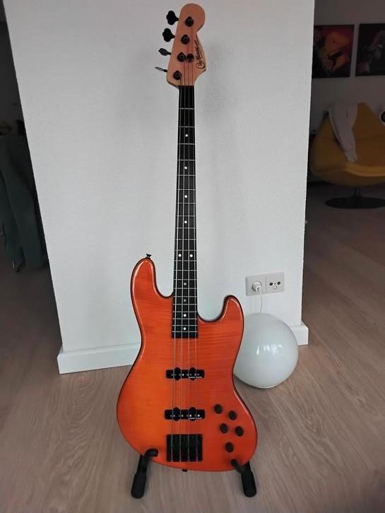 Vox Humana jazz bas, Muziek en Instrumenten, Snaarinstrumenten | Gitaren | Bas, Zo goed als nieuw, Ophalen of Verzenden