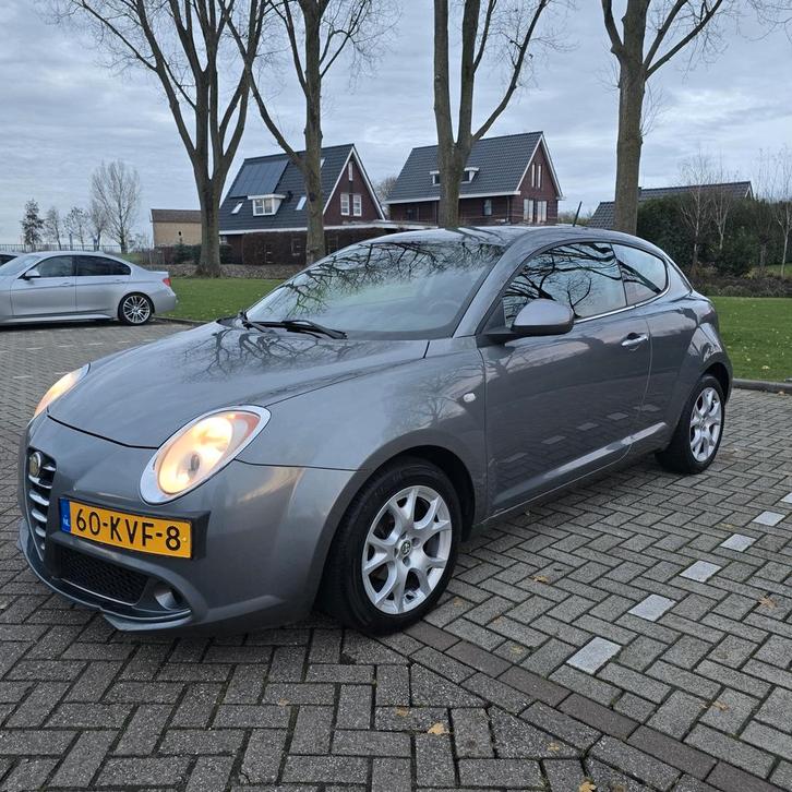 Alfa Romeo MiTo 1.4 16V 77KW Multi AIR 2010 Grijs, Auto's, Alfa Romeo, Particulier, MiTo, Aangepast voor mindervaliden, ABS, Adaptieve lichten