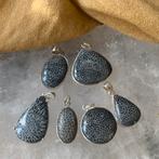 Koraal fossiel hanger beschermt intuïtie sjamaan healing, Nieuw, Ophalen of Verzenden, Met edelsteen, Grijs