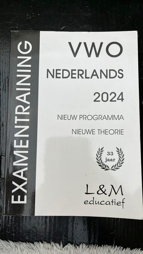 Examentraining Vwo Nederlands 2024, Boeken, Schoolboeken, Zo goed als nieuw, Nederlands, VWO, Ophalen of Verzenden
