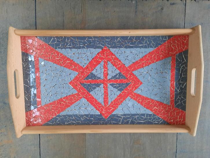 Mozaïek, dienblad met mozaïek steentjes gemaakt., Hobby en Vrije tijd, Knutselen, Nieuw, Materiaal, Ophalen of Verzenden