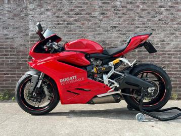 DUCATI 959 PANIGALE (bj 2016) Als nieuw +- 15250 km beschikbaar voor biedingen