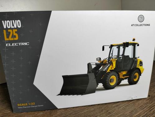 Te koop AT Volvo L25 Electric (L)., Hobby en Vrije tijd, Modelauto's | 1:32, Zo goed als nieuw, Tractor of Landbouw, Overige merken