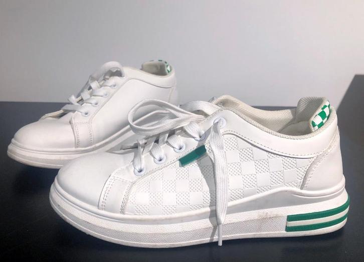 Skechers schoenen maat 37 / 38, dames / meiden, Kleding | Dames, Schoenen, Zo goed als nieuw, Sneakers of Gympen, Wit, Ophalen of Verzenden