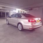 Volkswagen Jetta 1.4 TSI Hybrid 170pk 7-DSG 2013 Grijs, 74 €/maand, Zwart, 4 cilinders, Beige