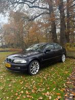 BMW 3-Serie 320i AUT Zwart, trekhaak, apk tot 08-26, Auto's, Automaat, Achterwielaandrijving, 74 €/maand, Zwart