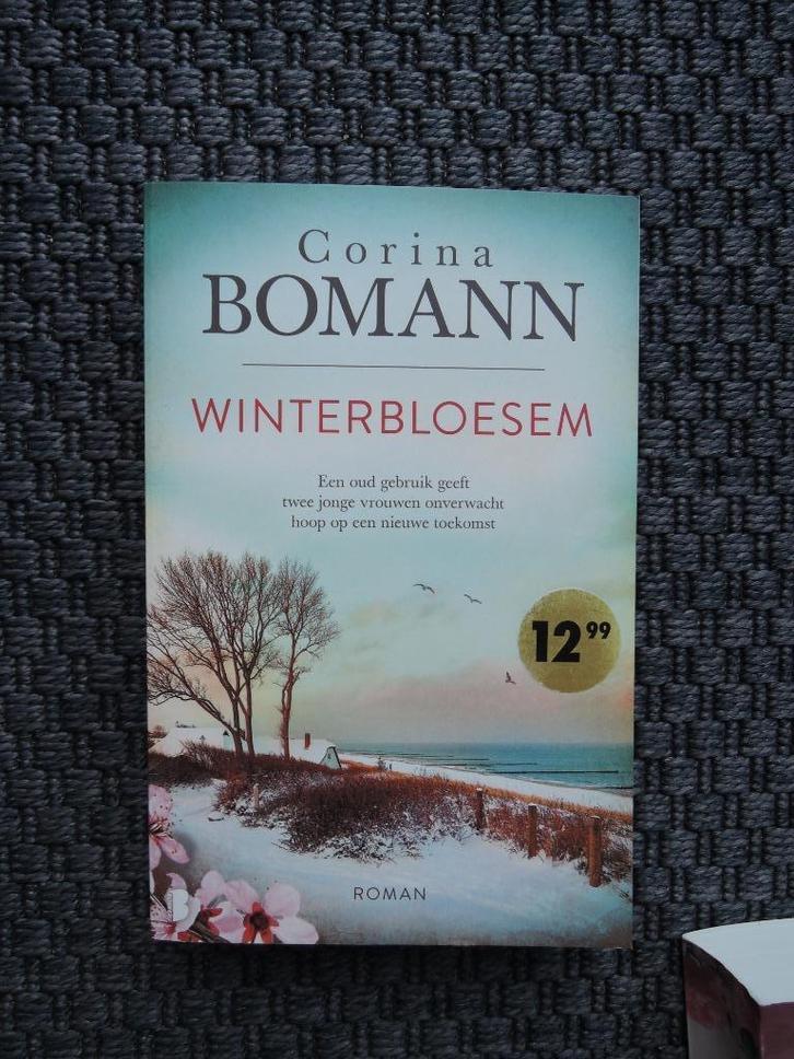 Winterbloesem van Corina Bomann, Boeken, Romans, Zo goed als nieuw, Nederland, Ophalen of Verzenden