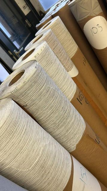 Luxe behangrollen 130 cm breed nu 90 procent goedkoper  beschikbaar voor biedingen
