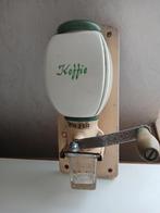 Vintage PeDe wandkoffiemolen., Antiek en Kunst, Ophalen