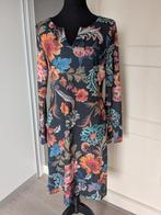 Tessa Koops mooie jurk M, Kleding | Dames, Ophalen of Verzenden, Zo goed als nieuw, Onder de knie