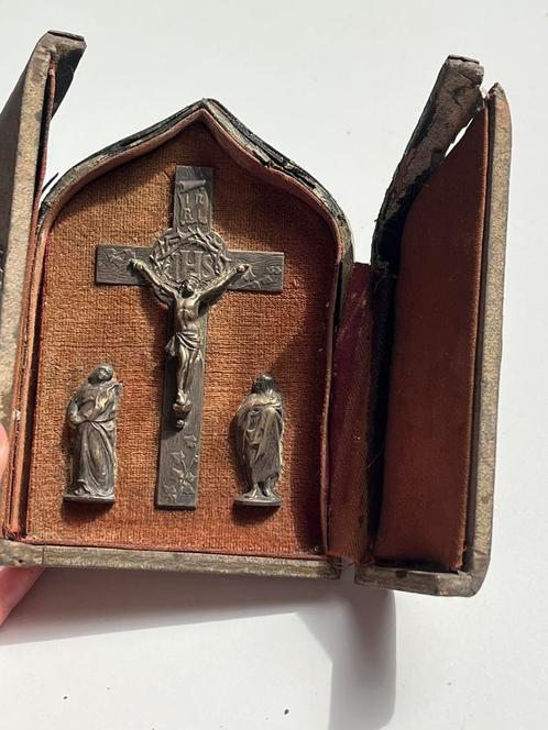 Antiek reisaltaar zilveren kruis calvarie crucifix altaar, Antiek en Kunst, Antiek | Religie, Ophalen of Verzenden