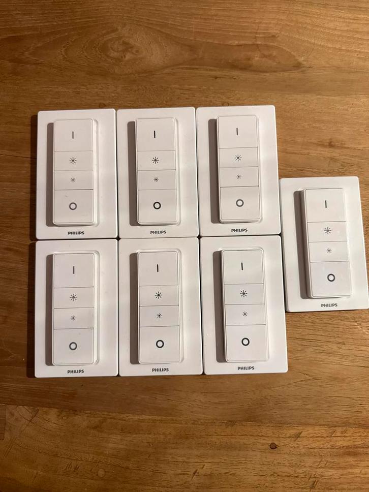 7 Philips Hue Dimmer Schakelaars, Huis en Inrichting, Lampen | Vloerlampen, Gebruikt, Minder dan 100 cm, Kunststof, Ophalen of Verzenden