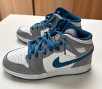 Nike Air Jordan 1 mid grijs blauw 39, Ophalen of Verzenden, Zo goed als nieuw