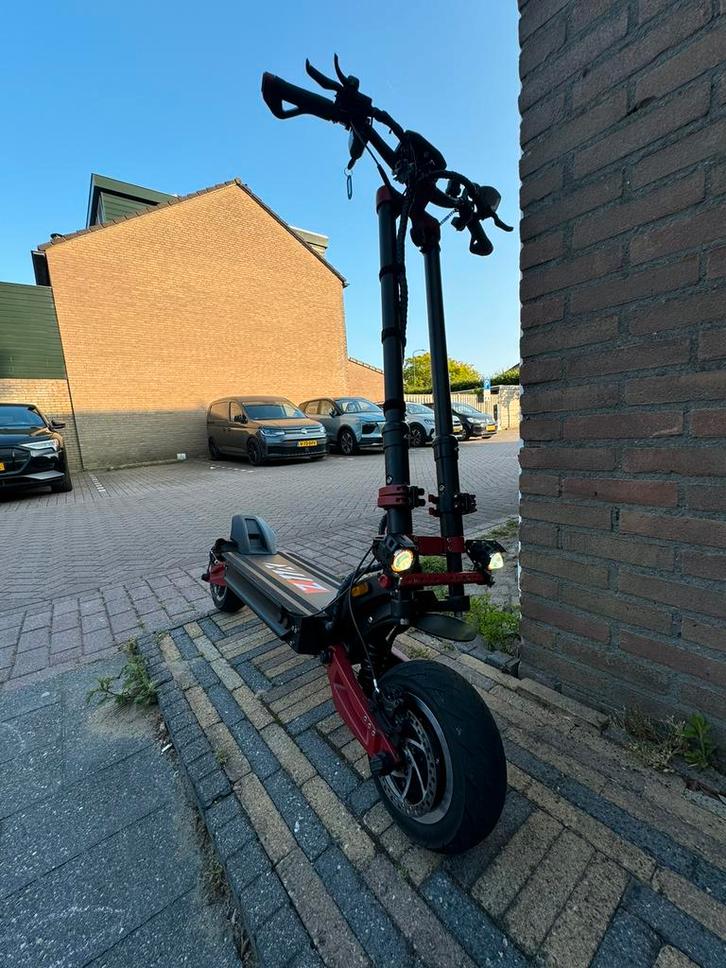 Zero Z11X extreme 72v 32ah, Fietsen en Brommers, Steps, Zo goed als nieuw, Elektrische step (E-scooter), Ophalen of Verzenden