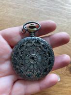 Quartz - sierlijk zakhorloge, Overige materialen, Gebruikt, Ophalen of Verzenden, Overige kleuren