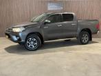 Toyota HiLux 2.4 D-4D-F Double Cab Cool Comfort 2017 CAMERA, Stof, Gebruikt, 4 cilinders, 150 pk