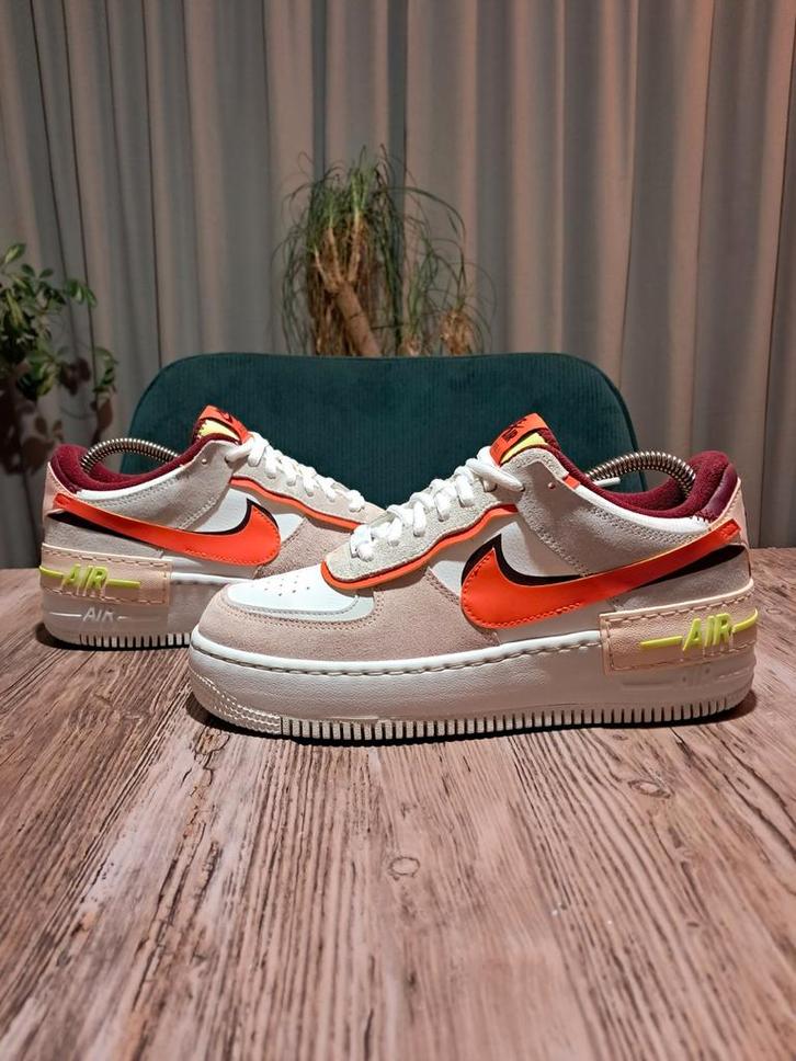 Nike Air Force 1 Shadow 'Orange Pearl' Size 38,5, Kleding | Dames, Schoenen, Zo goed als nieuw, Sneakers of Gympen, Wit, Ophalen of Verzenden