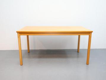 Kusch en Co eettafel  beschikbaar voor biedingen