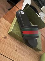 Gucci slides, Ophalen of Verzenden, Zo goed als nieuw, Zwart