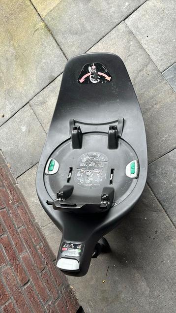 Cybex Maxicosi en Isofix onderstel beschikbaar voor biedingen