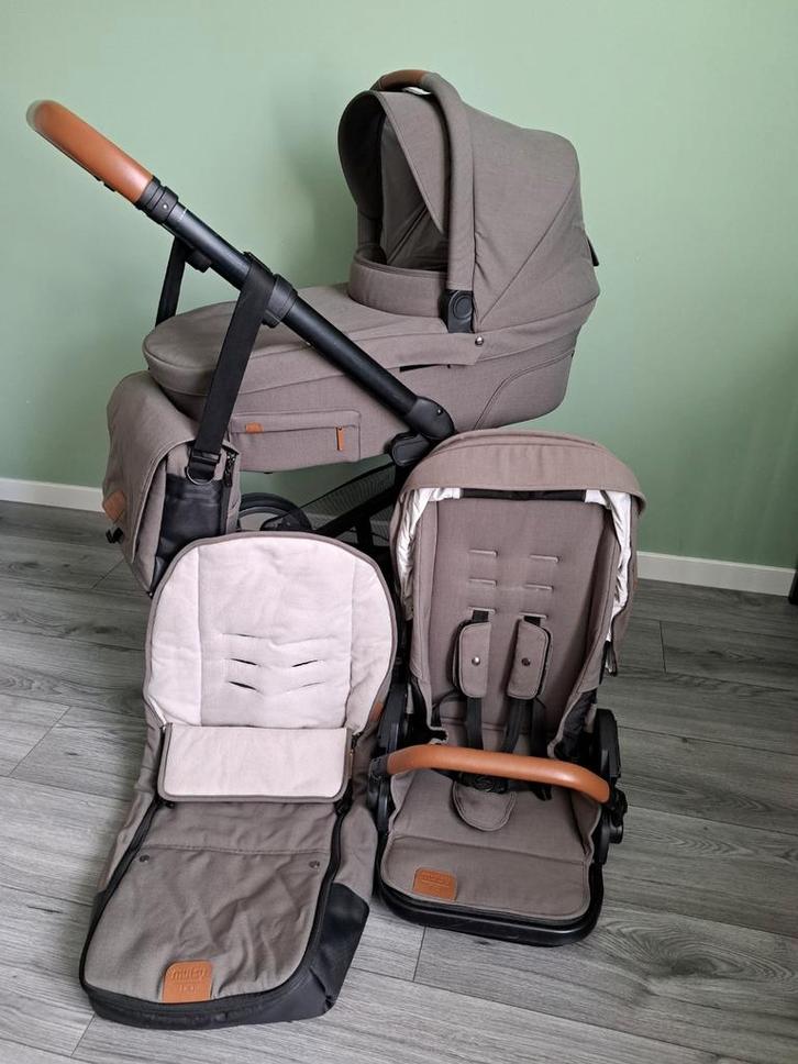 Mutsio Nio kinderwagen, Kinderen en Baby's, Kinderwagens en Combinaties, Gebruikt, Mutsy, Met reiswieg, Verstelbare duwstang, Ophalen