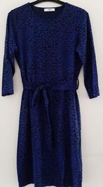 Nieuwe blauwe jurk met panterprint Only maat L, Kleding | Dames, Jurken, Nieuw, Blauw, Maat 42/44 (L), Ophalen of Verzenden