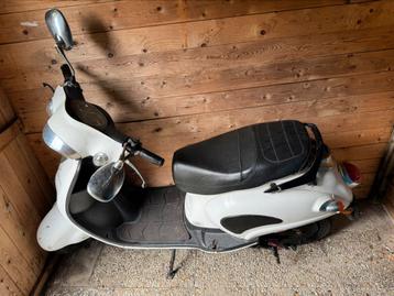 Novox Elektrische Scooter – Voor Onderdelen of Opknapper beschikbaar voor biedingen
