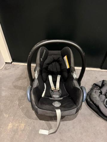 Maxi Cosi cabriofix  beschikbaar voor biedingen