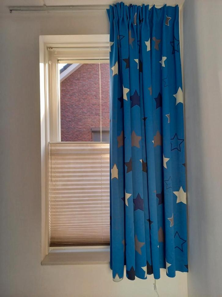 Verduisterende gordijnen, Huis en Inrichting, Stoffering | Gordijnen en Lamellen, Zo goed als nieuw, 200 cm of meer, 200 cm of meer