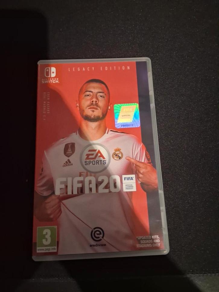 FIFA 20 Legacy Edition - Nintendo Switch, Spelcomputers en Games, Games | Nintendo Switch, Zo goed als nieuw, Sport, 2 spelers
