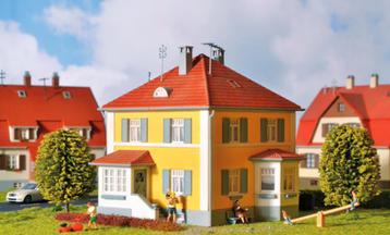 Kibri Villa Pappelweg (artnr. 38178 ) beschikbaar voor biedingen
